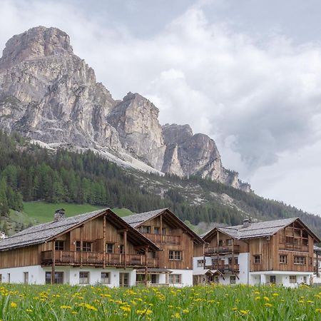 Chalet Ciasa Tino & Sara - Belaval Apartments Корвара ин Бадия Екстериор снимка