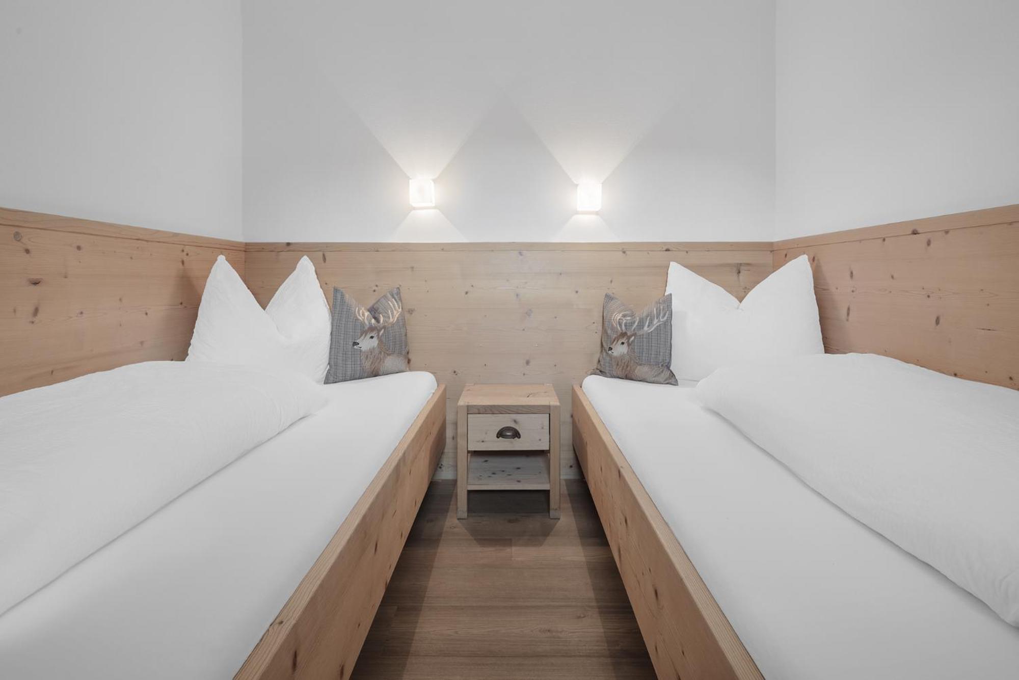 Chalet Ciasa Tino & Sara - Belaval Apartments Корвара ин Бадия Екстериор снимка