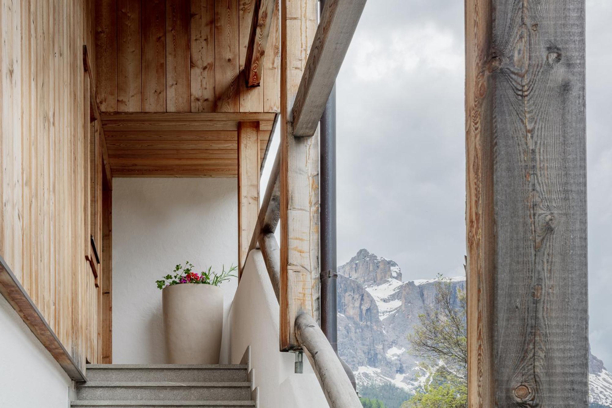 Chalet Ciasa Tino & Sara - Belaval Apartments Корвара ин Бадия Екстериор снимка