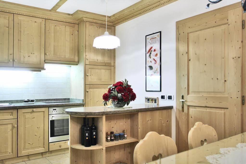 Chalet Ciasa Tino & Sara - Belaval Apartments Корвара ин Бадия Екстериор снимка